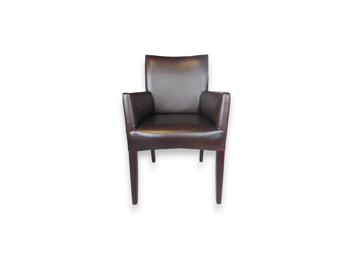 Scaun Cubo – disponibil pe stoc